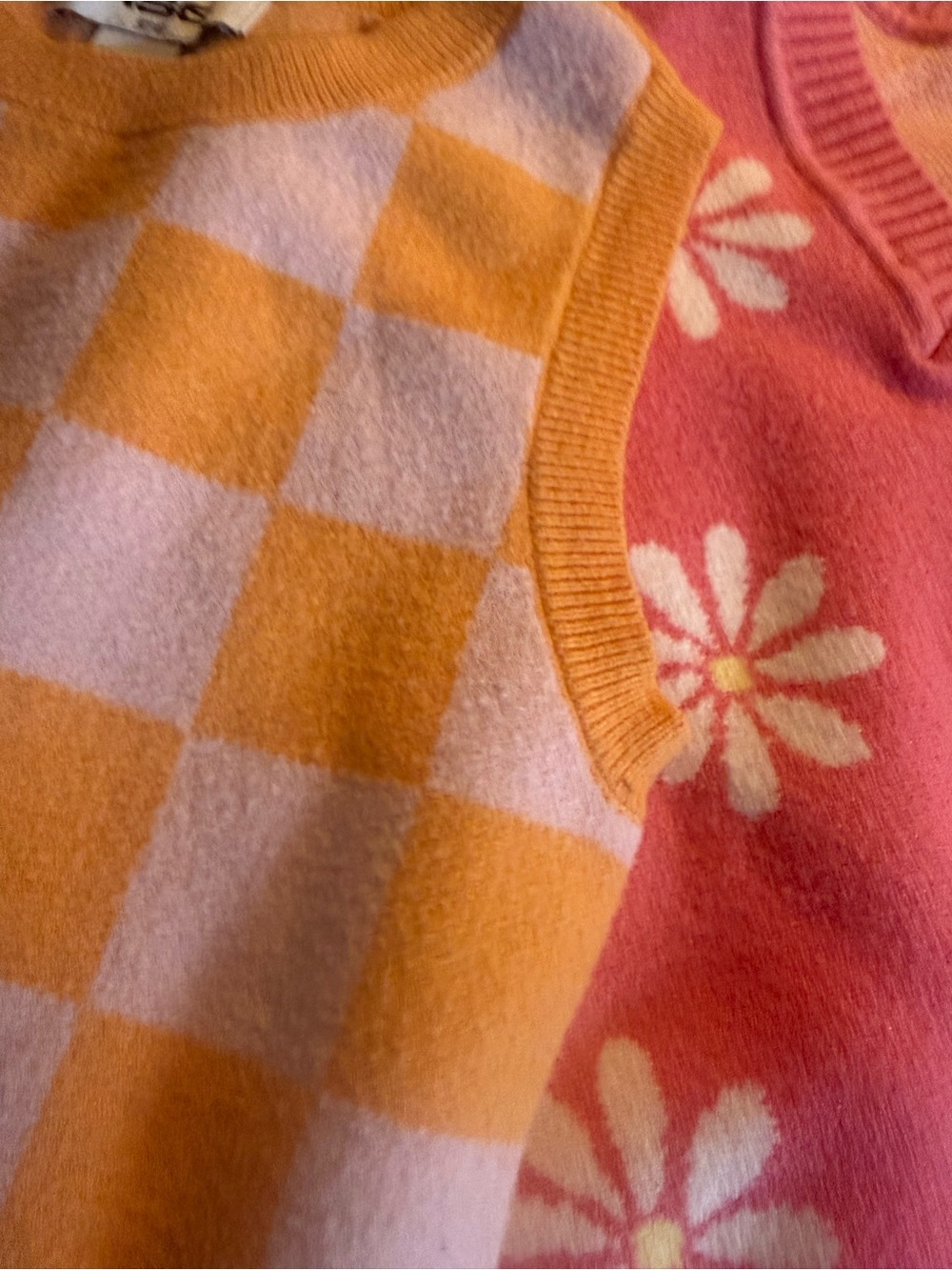RSQ Pink Daisy and checkered Knit Sleeveless Vest Tops (set of 3!) - Picture 5 of 8